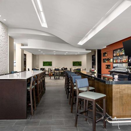 Embassy Suites By Hilton Newark Airport Elizabeth Exteriör bild