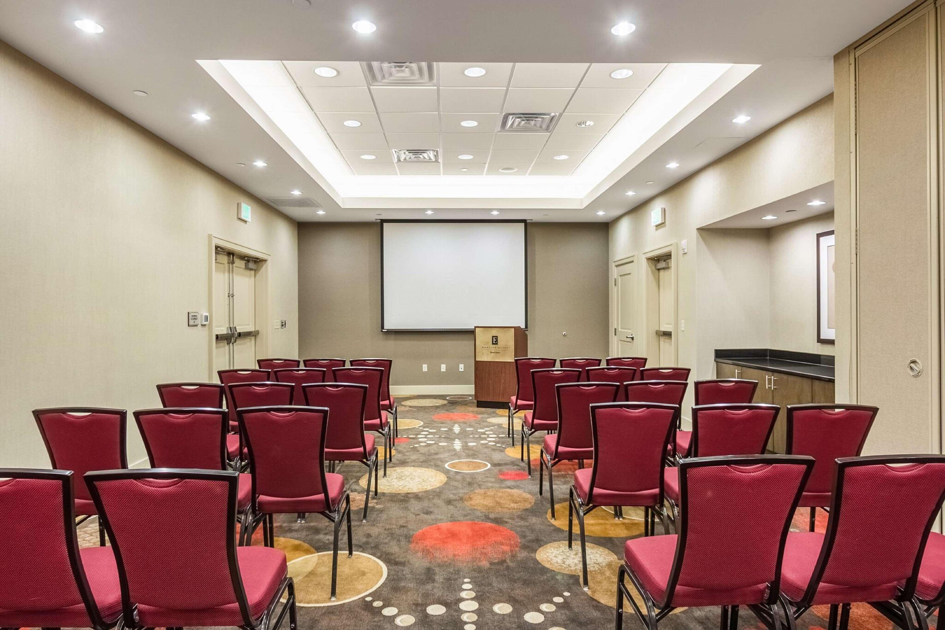 Embassy Suites By Hilton Newark Airport Elizabeth Exteriör bild