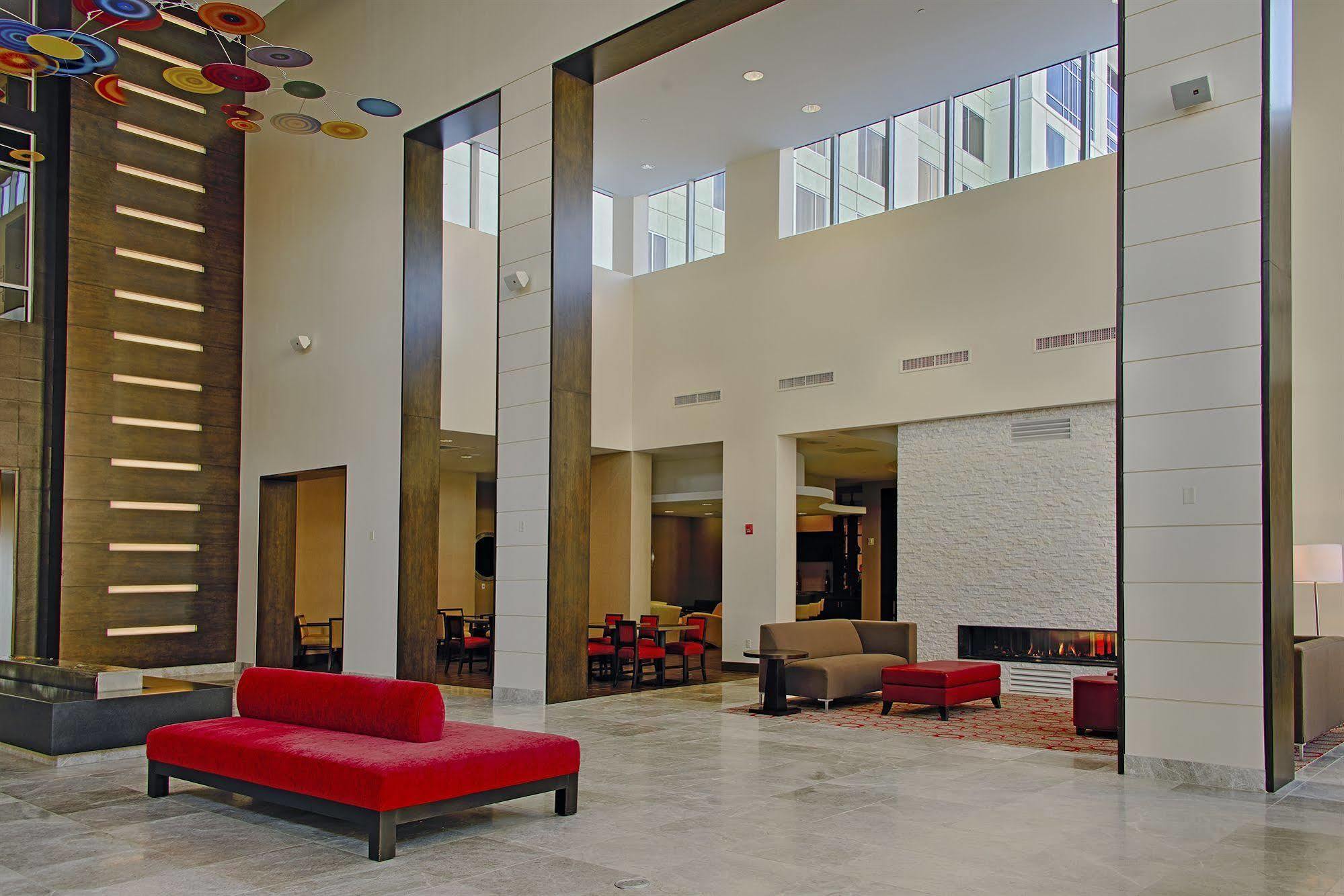 Embassy Suites By Hilton Newark Airport Elizabeth Exteriör bild